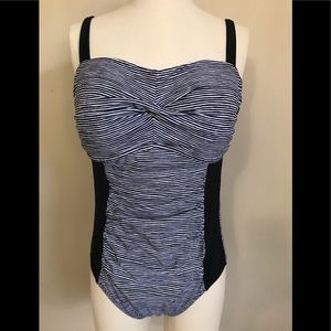 NWOT Merona Swimsuit Bathingsuit Black Stripe 38C